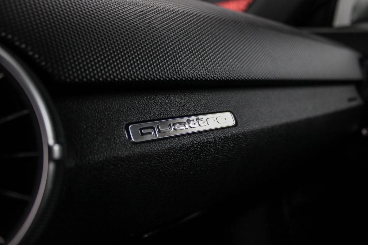 audi-tt-2015-gasolina-1984cc