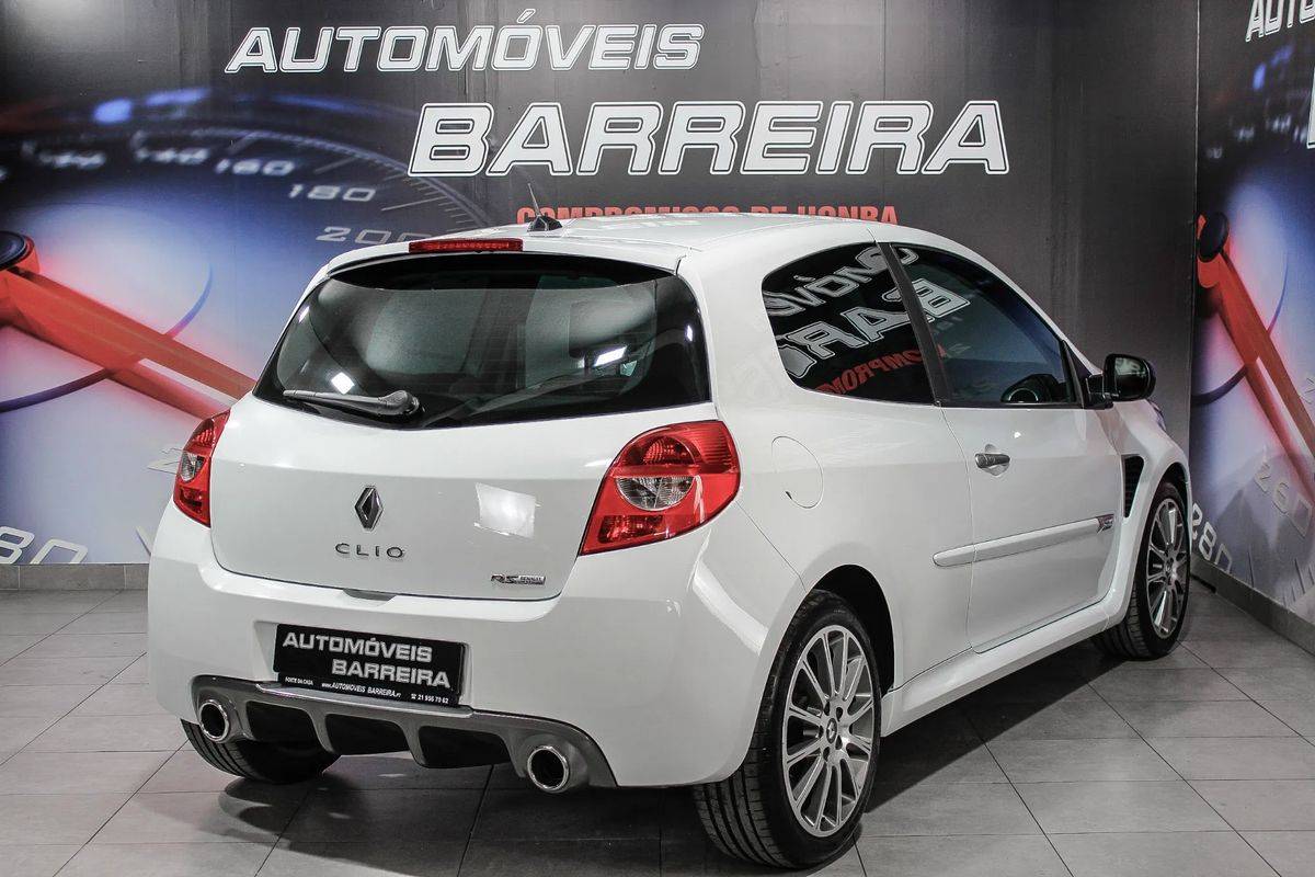 renault-clio-2011-gasolina-1998cc