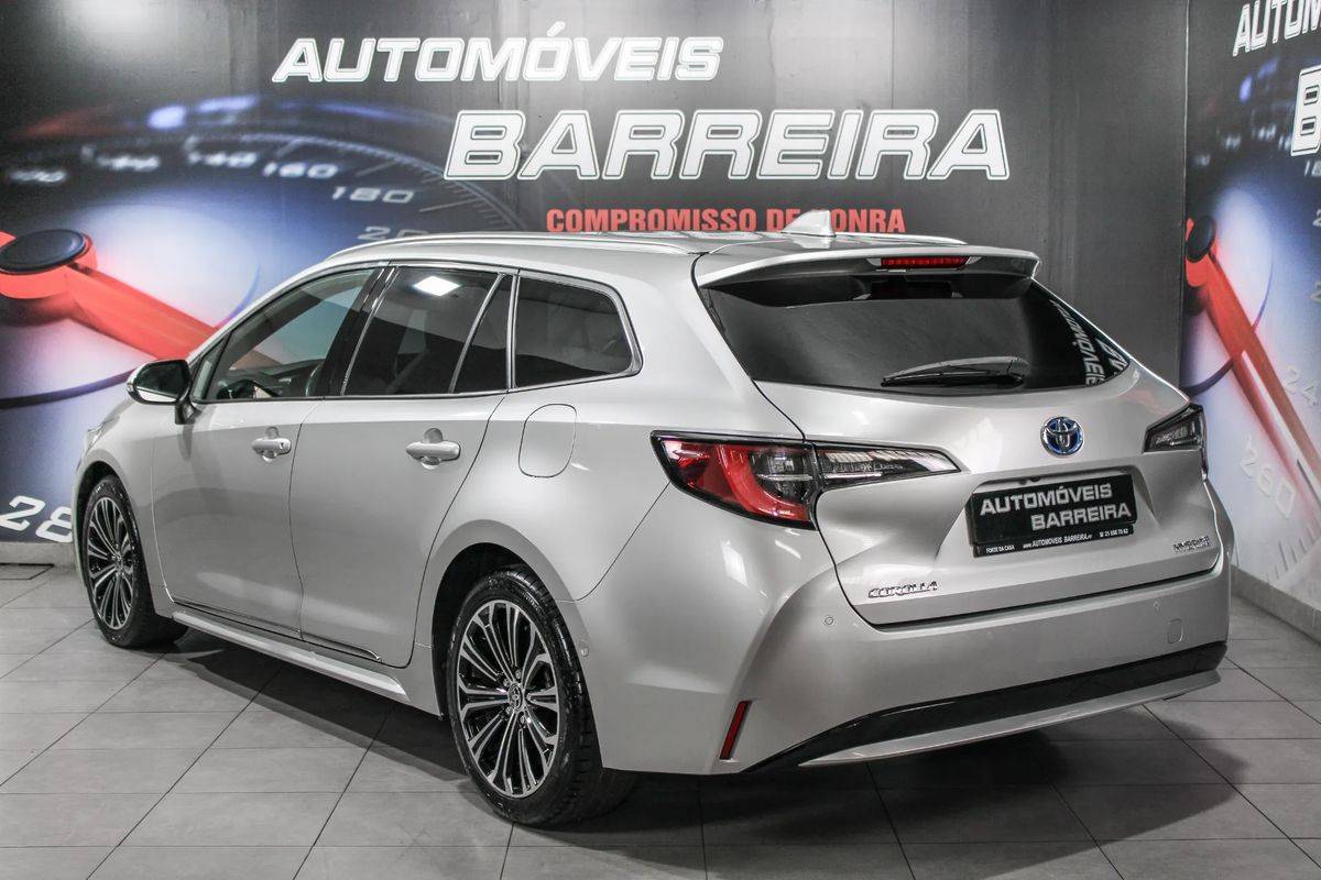 toyota-corolla-2022-hibrido-a-gasolina-1798cc