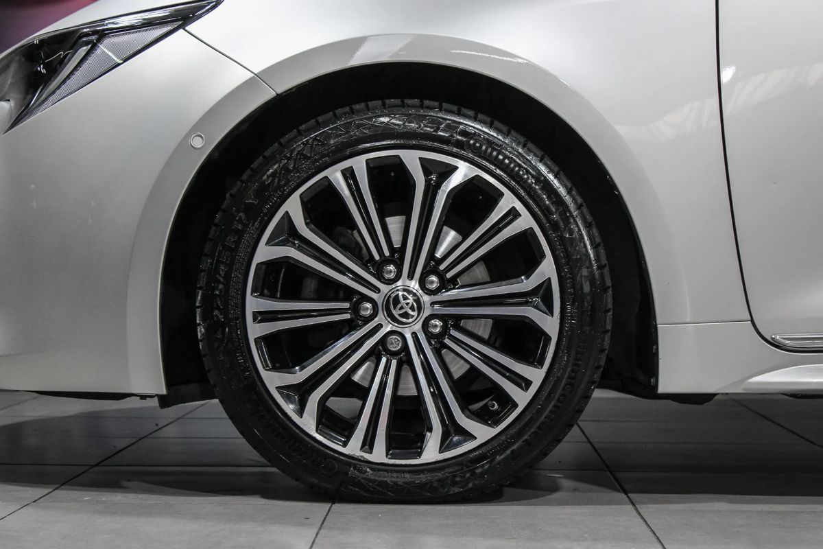 toyota-corolla-2022-hibrido-a-gasolina-1798cc