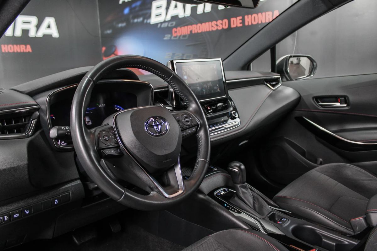 toyota-corolla-2022-hibrido-a-gasolina-1798cc