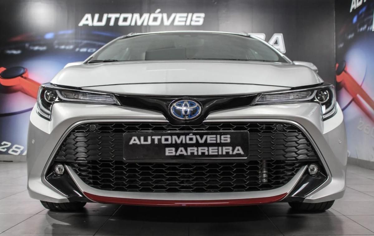toyota-corolla-2022-hibrido-a-gasolina-1798cc