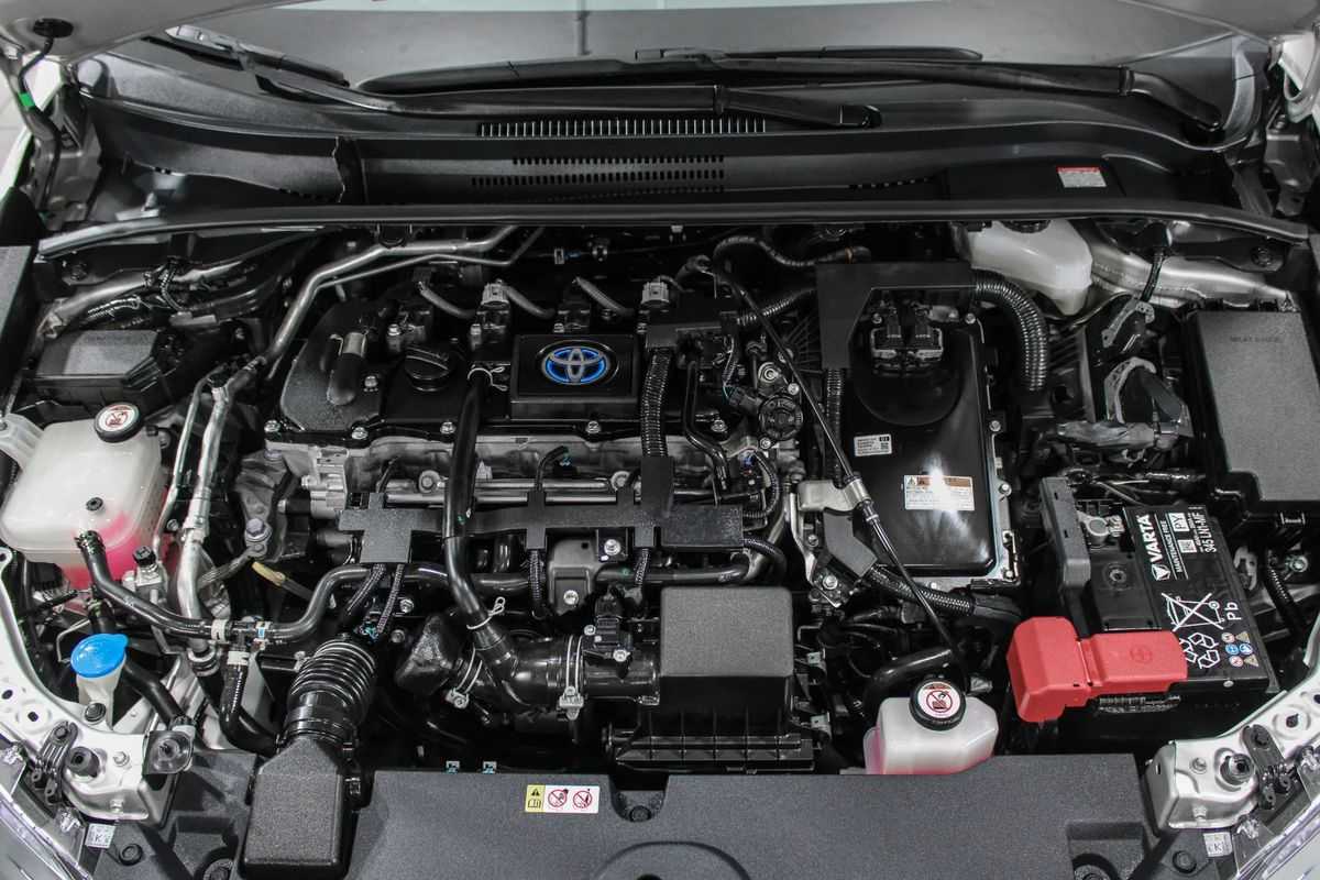 toyota-corolla-2022-hibrido-a-gasolina-1798cc