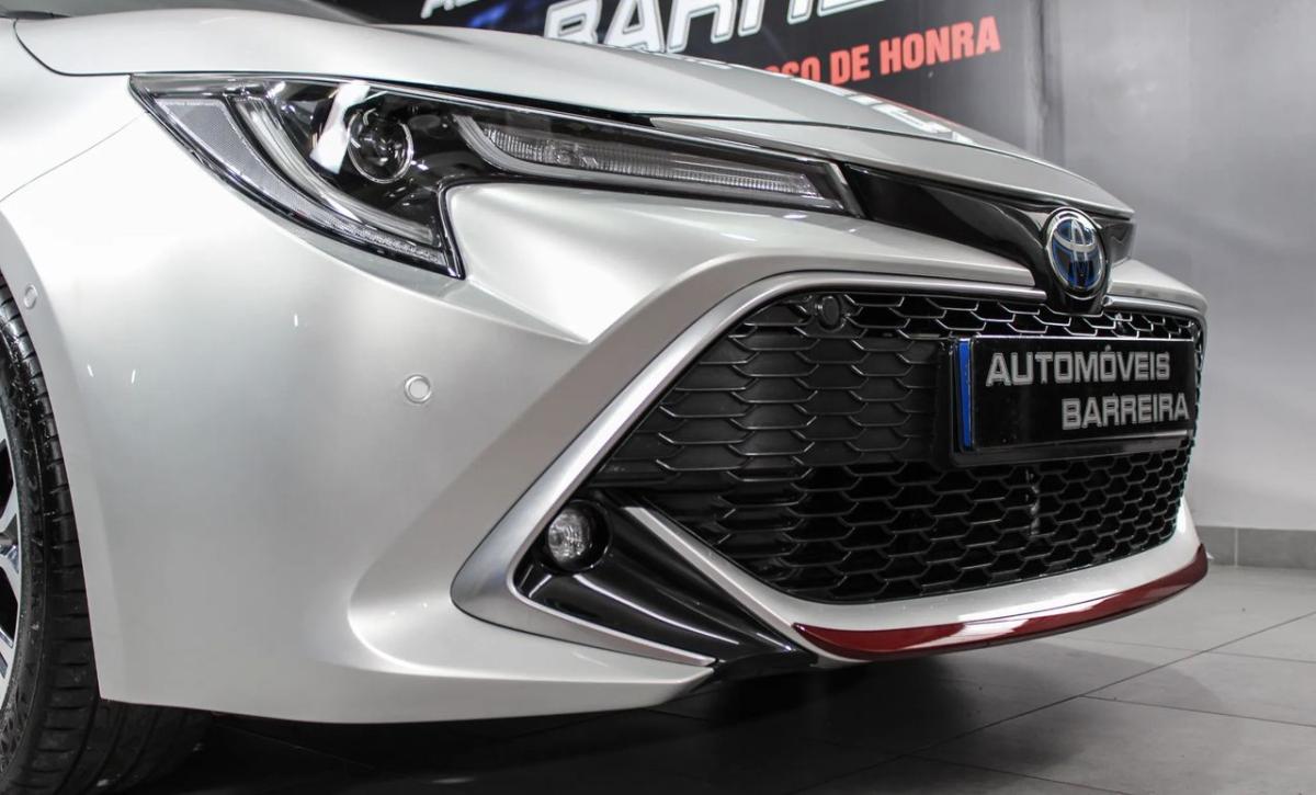 toyota-corolla-2022-hibrido-a-gasolina-1798cc