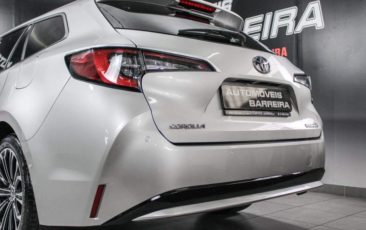 toyota-corolla-2022-hibrido-a-gasolina-1798cc