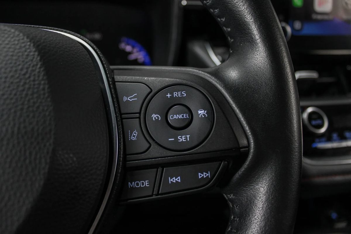 toyota-corolla-2022-hibrido-a-gasolina-1798cc