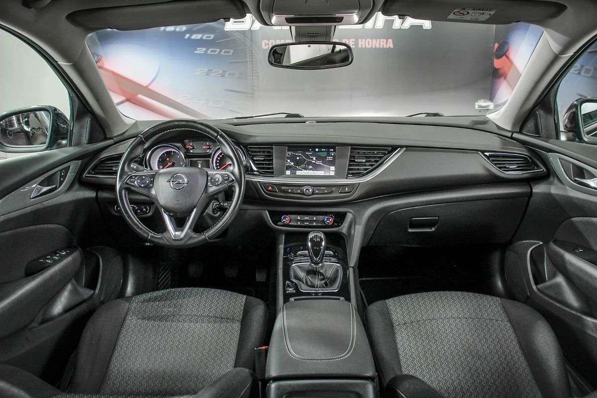 opel-insignia-2019-diesel-1598cc