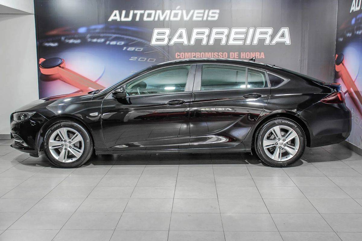 opel-insignia-2019-diesel-1598cc