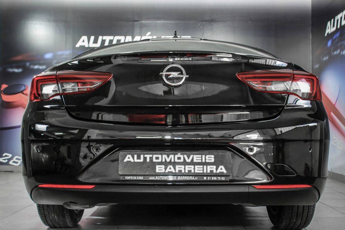 opel-insignia-2019-diesel-1598cc