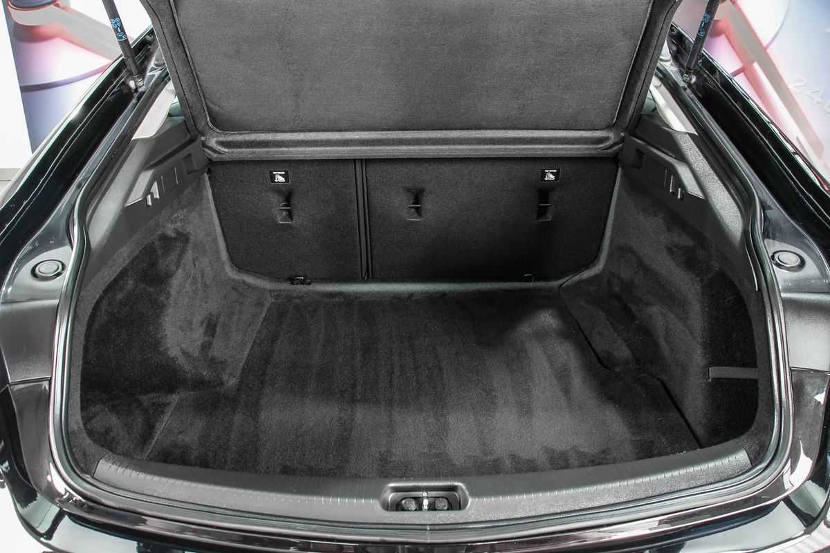 opel-insignia-2019-diesel-1598cc