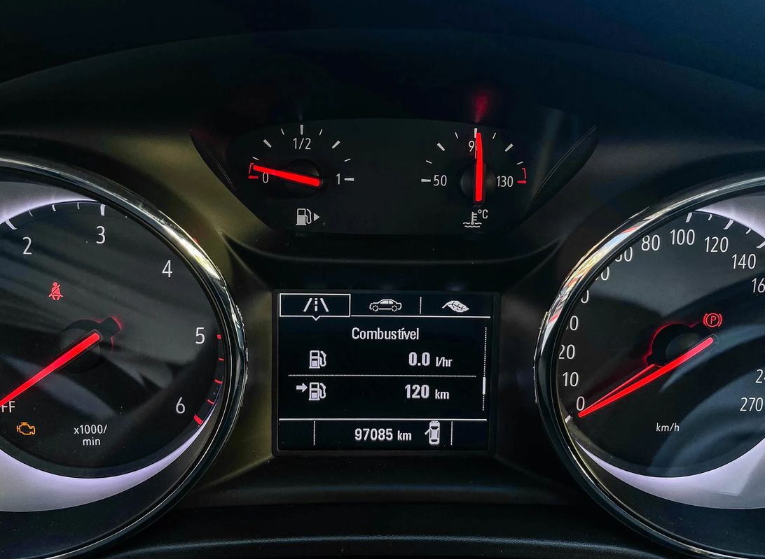opel-insignia-2019-diesel-1598cc