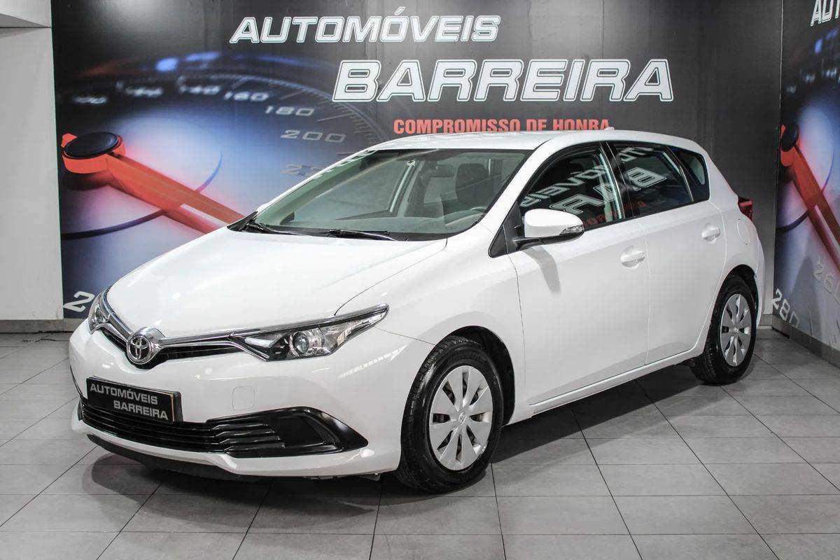 toyota-auris-2017-diesel-1364cc