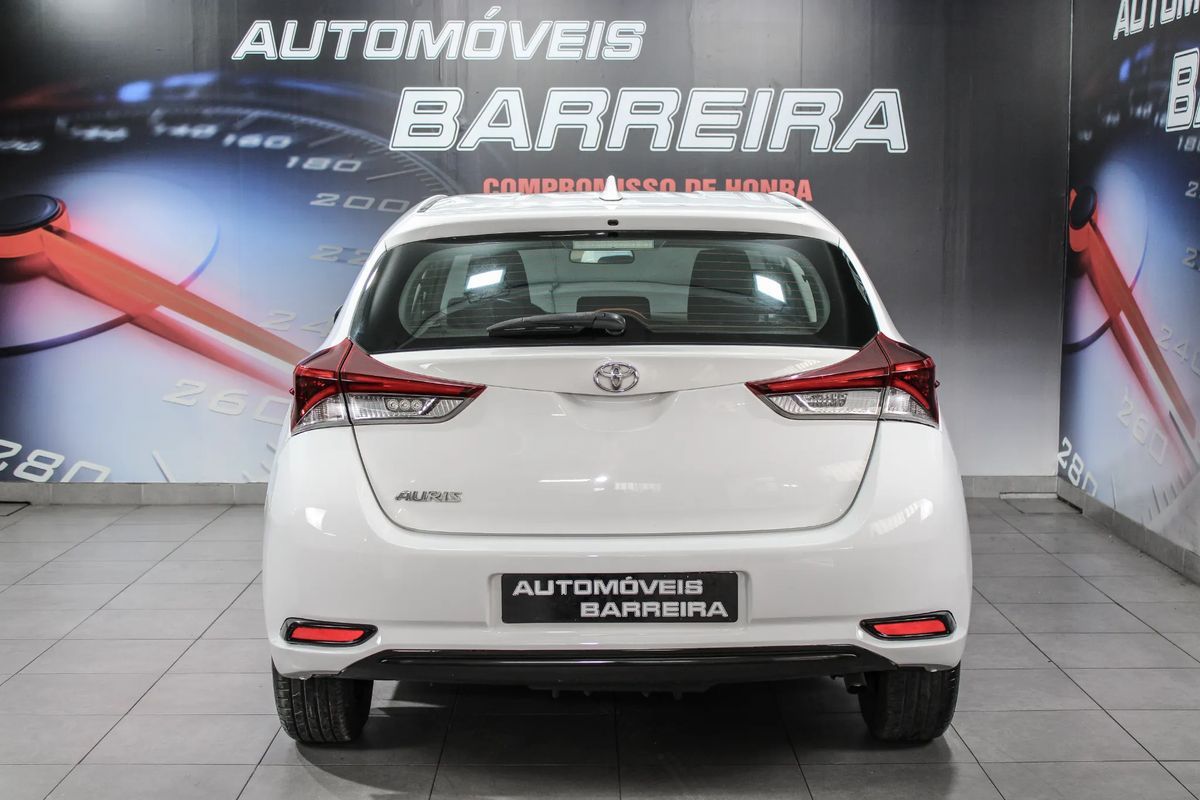 toyota-auris-2017-diesel-1364cc