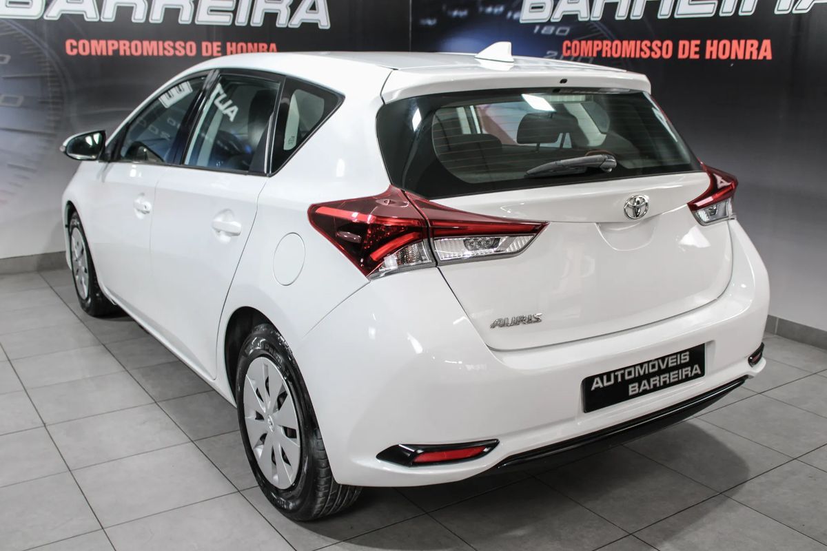 toyota-auris-2017-diesel-1364cc