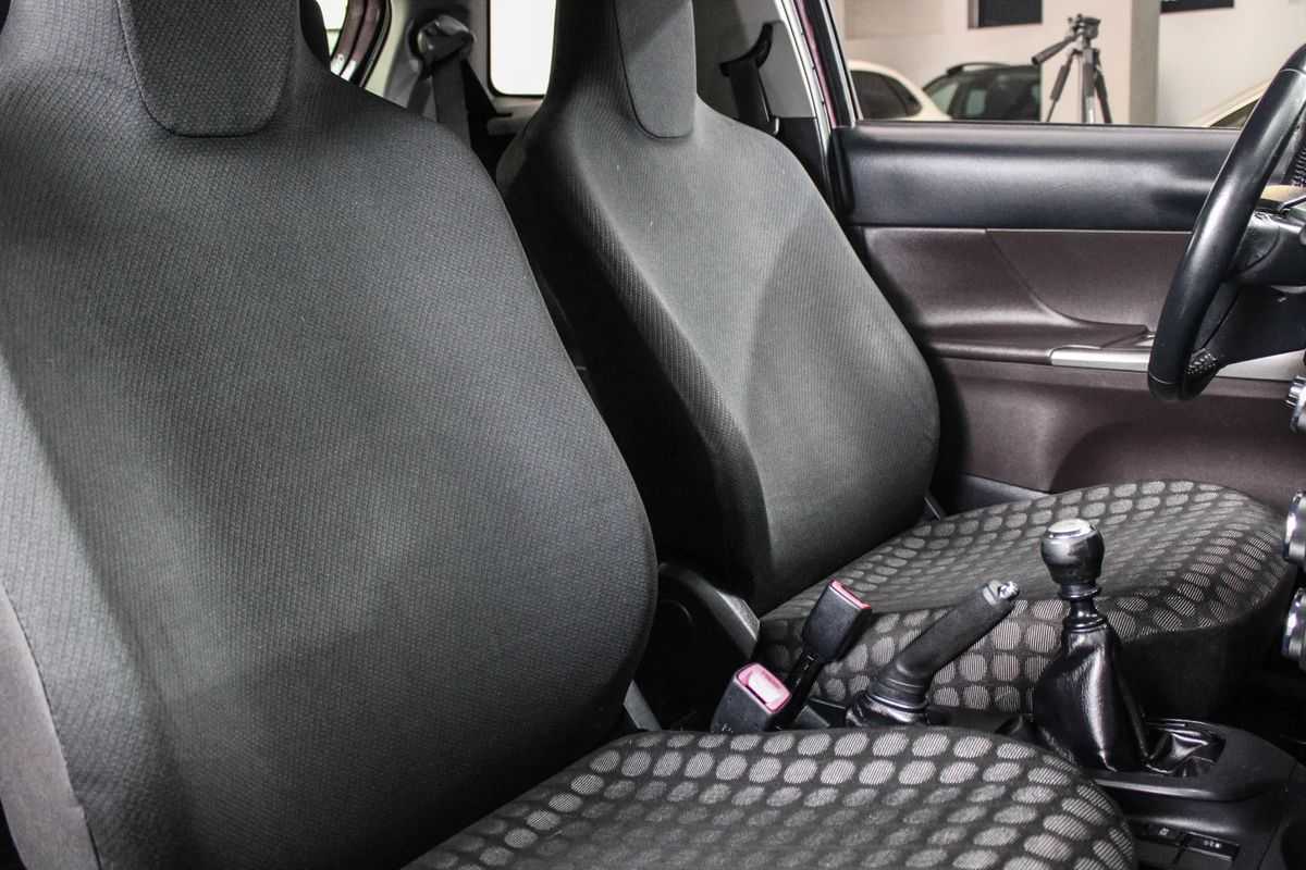 toyota-iq-2011-gasolina-998cc