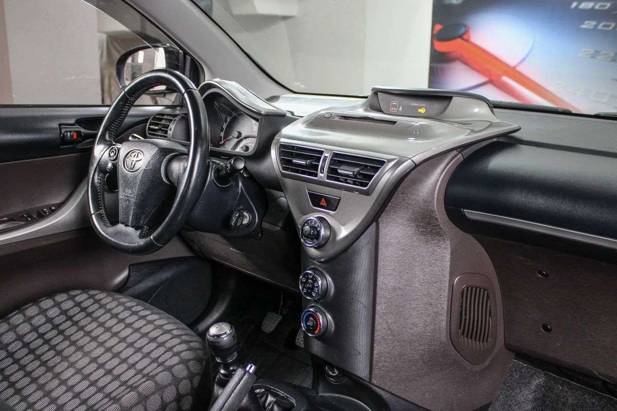 toyota-iq-2011-gasolina-998cc