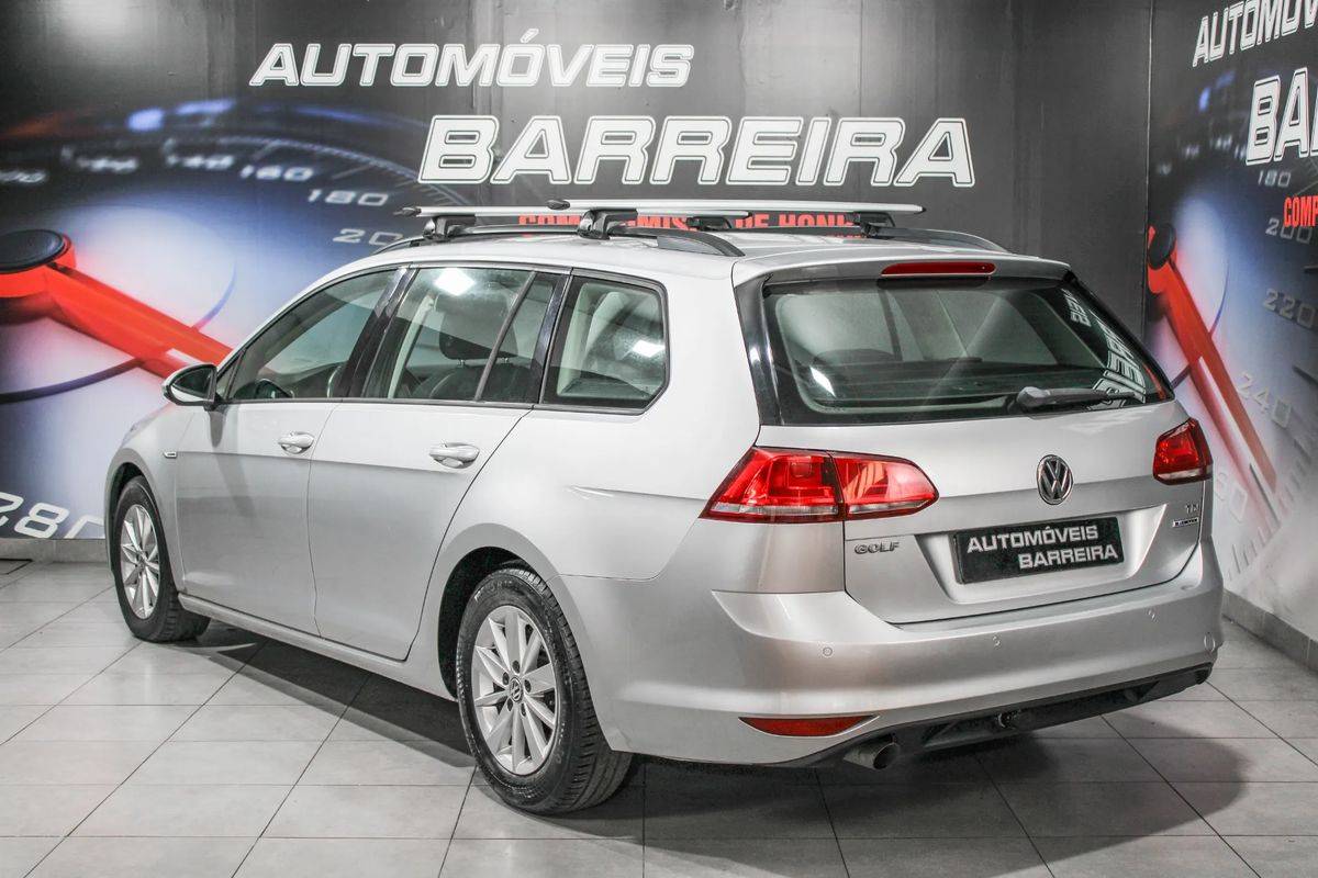volkswagen-golf-variant-2015-diesel-1598cc