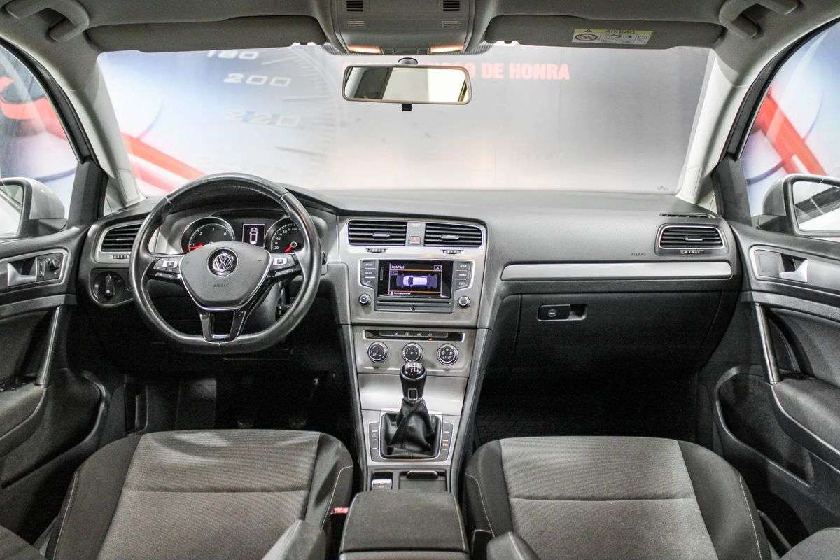 volkswagen-golf-variant-2015-diesel-1598cc
