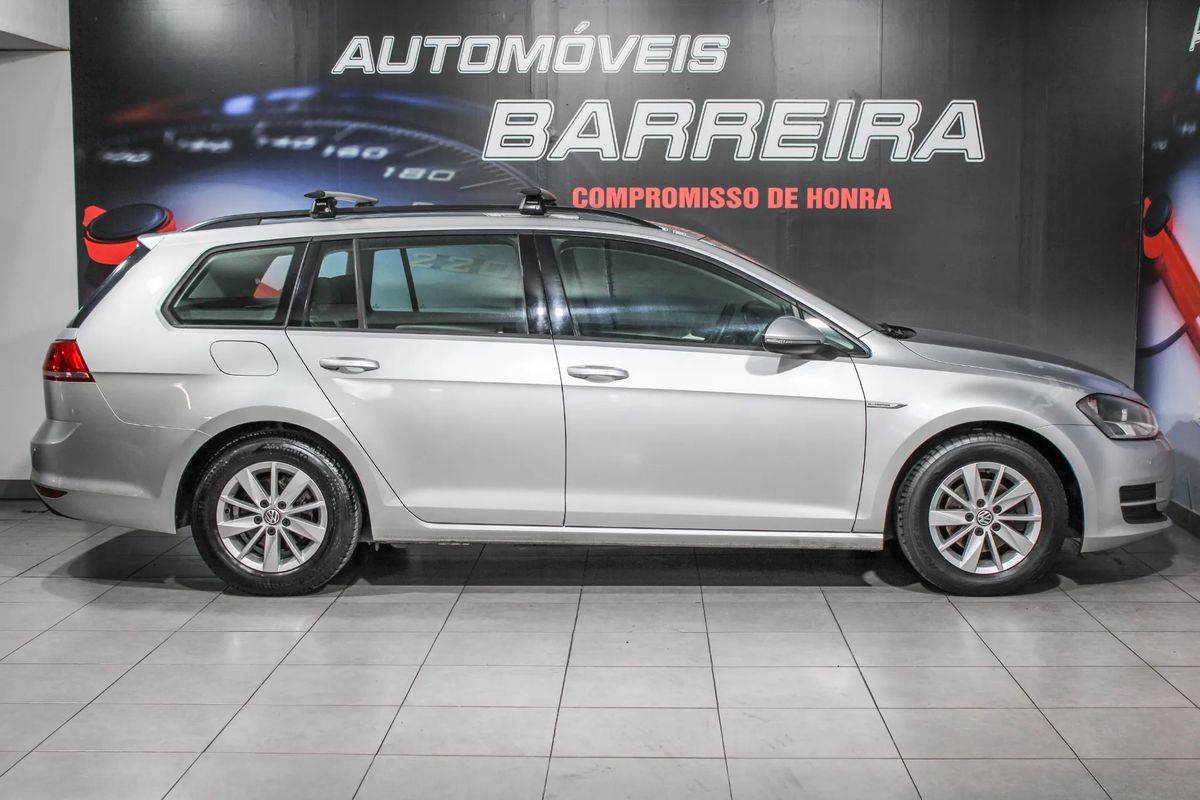 volkswagen-golf-variant-2015-diesel-1598cc