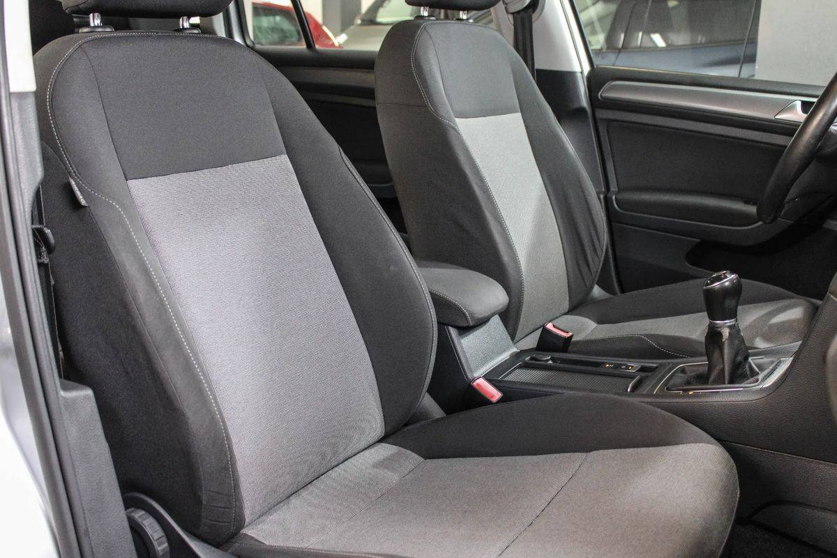 volkswagen-golf-variant-2015-diesel-1598cc