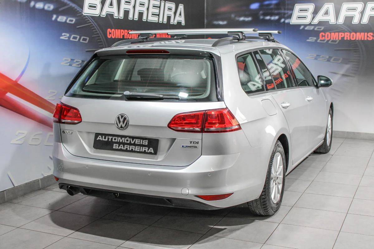volkswagen-golf-variant-2015-diesel-1598cc