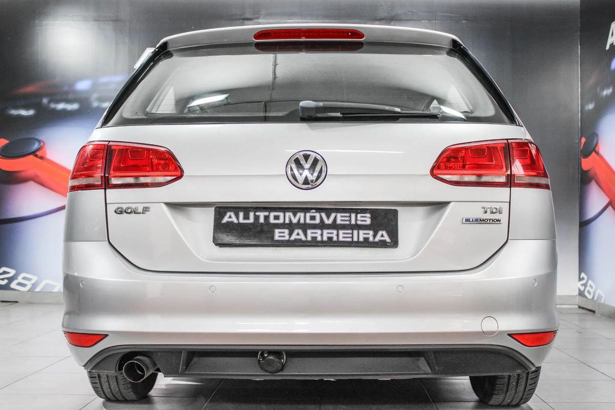 volkswagen-golf-variant-2015-diesel-1598cc