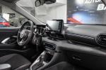 toyota-yaris-2023-hibrido-a-gasolina-1490cc