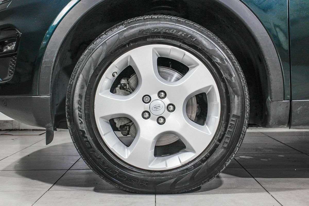 land-rover-discovery-sport-2017-diesel-1999cc
