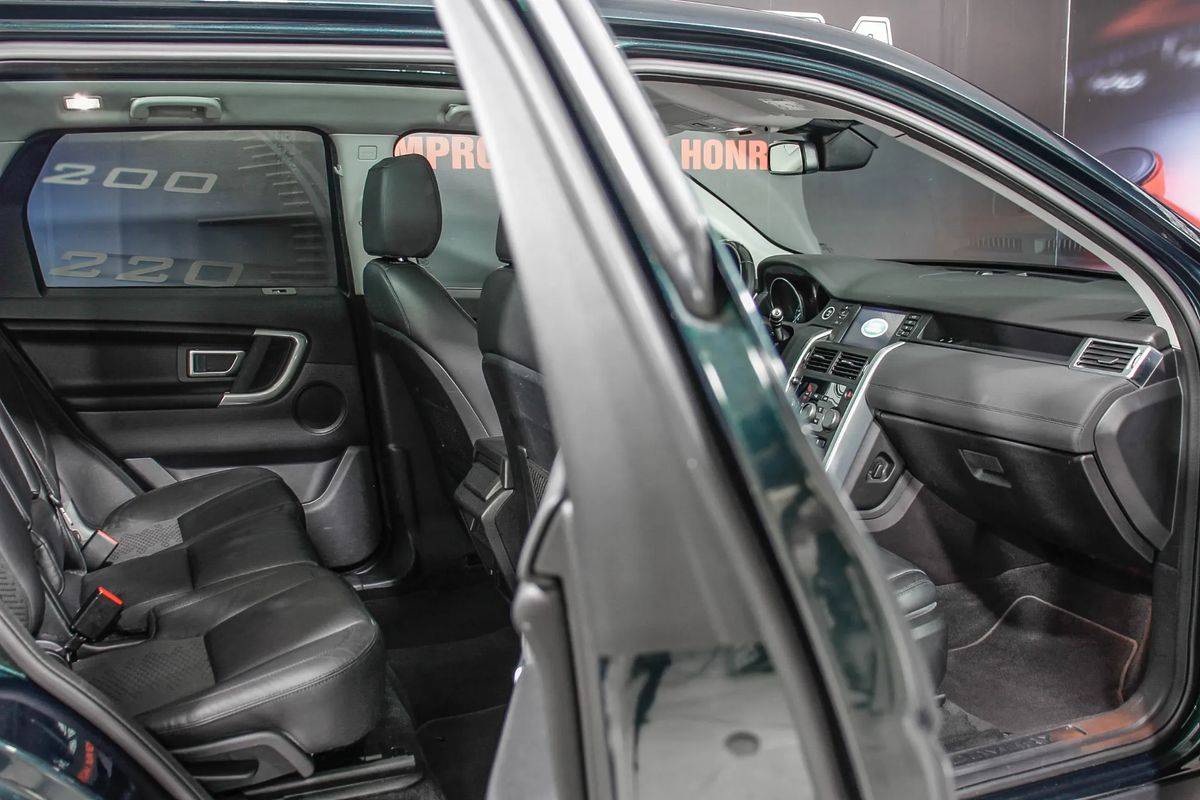 land-rover-discovery-sport-2017-diesel-1999cc