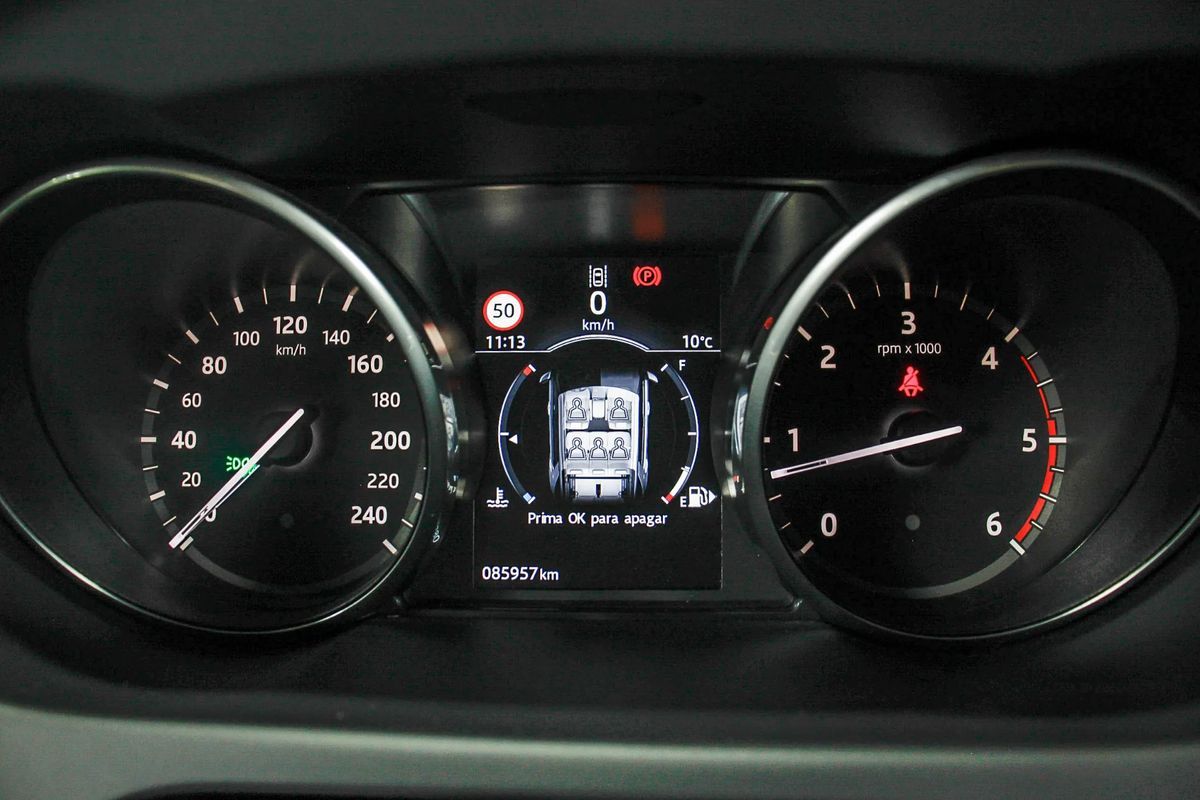land-rover-discovery-sport-2017-diesel-1999cc