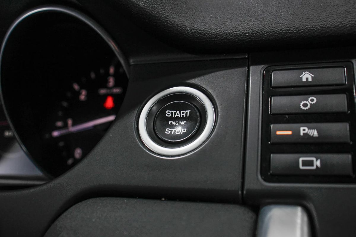 land-rover-discovery-sport-2017-diesel-1999cc