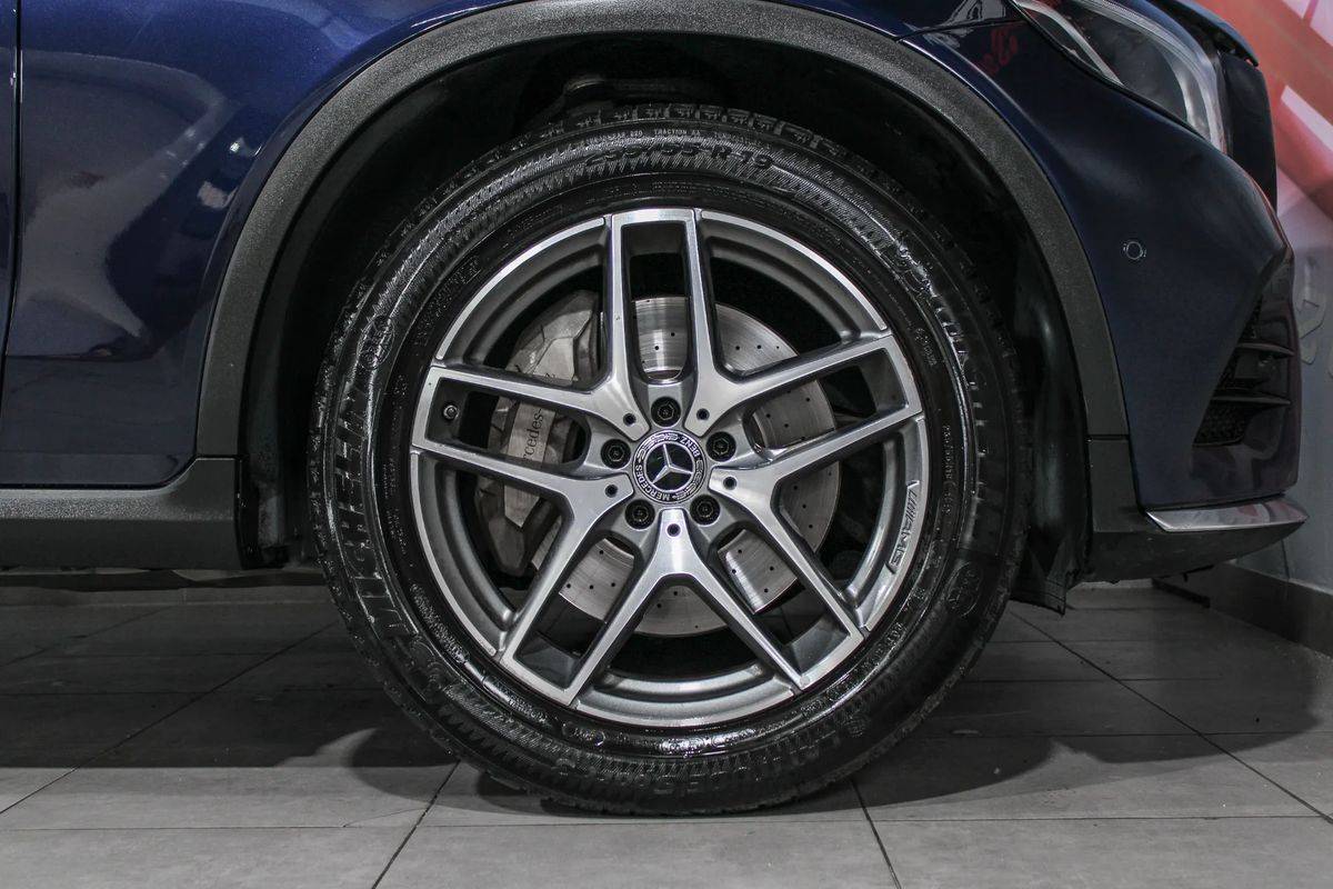 mercedes-benz-glc-2019-diesel-2143cc
