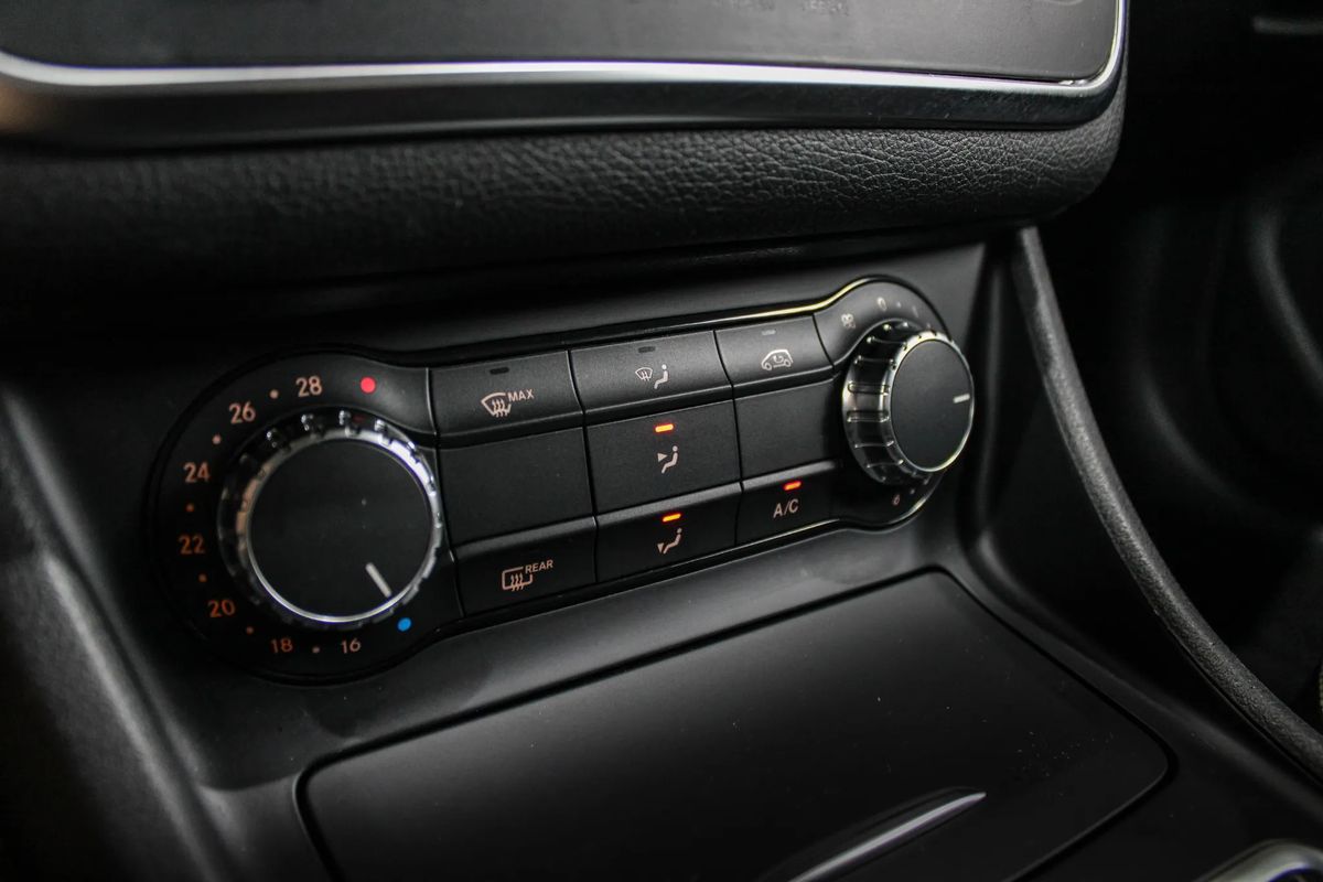 mercedes-benz-cla-2015-diesel-1461cc