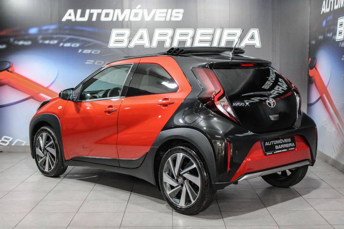 toyota-aygo-2025-gasolina-998cc