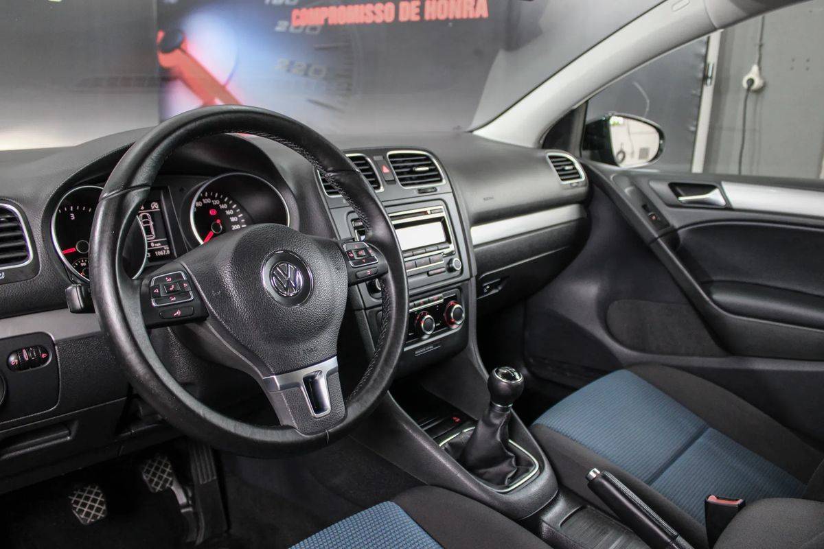 volkswagen-golf-2011-diesel-1598cc