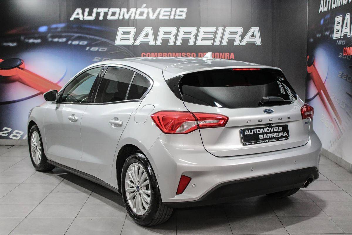 ford-focus-2018-diesel-1499cc
