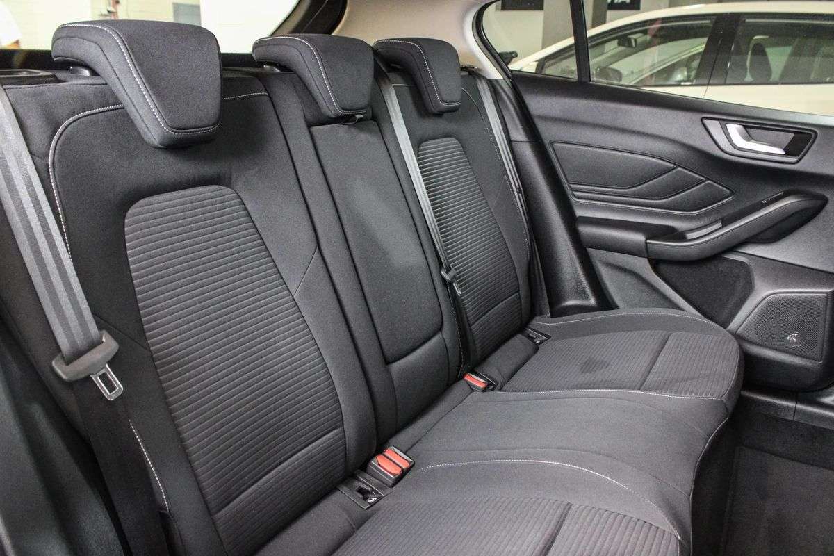 ford-focus-2018-diesel-1499cc
