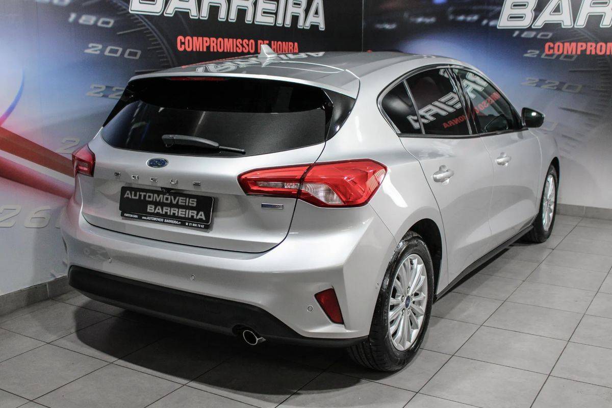 ford-focus-2018-diesel-1499cc