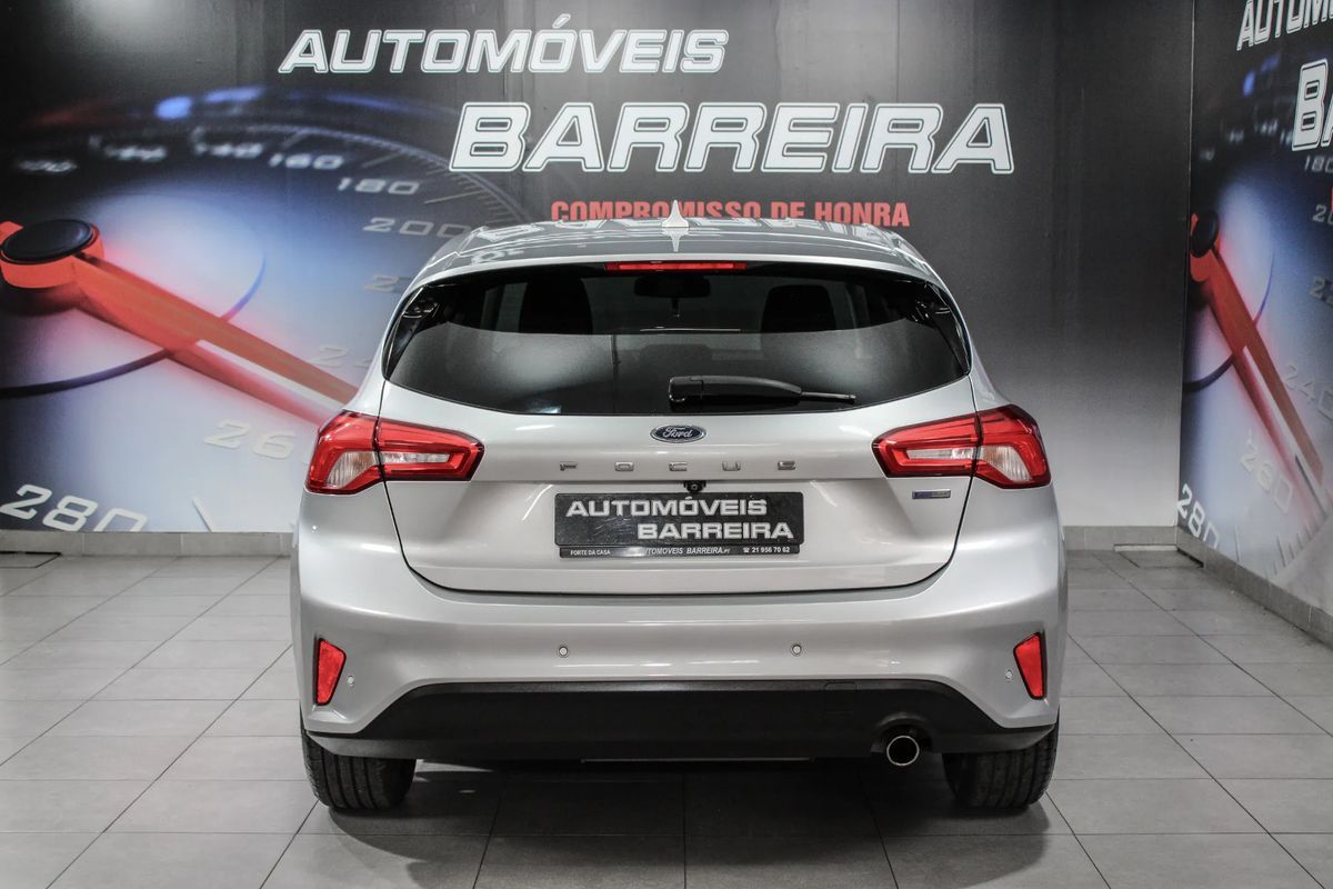 ford-focus-2018-diesel-1499cc