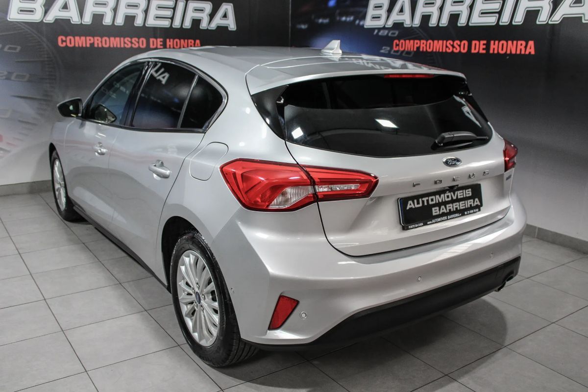 ford-focus-2018-diesel-1499cc