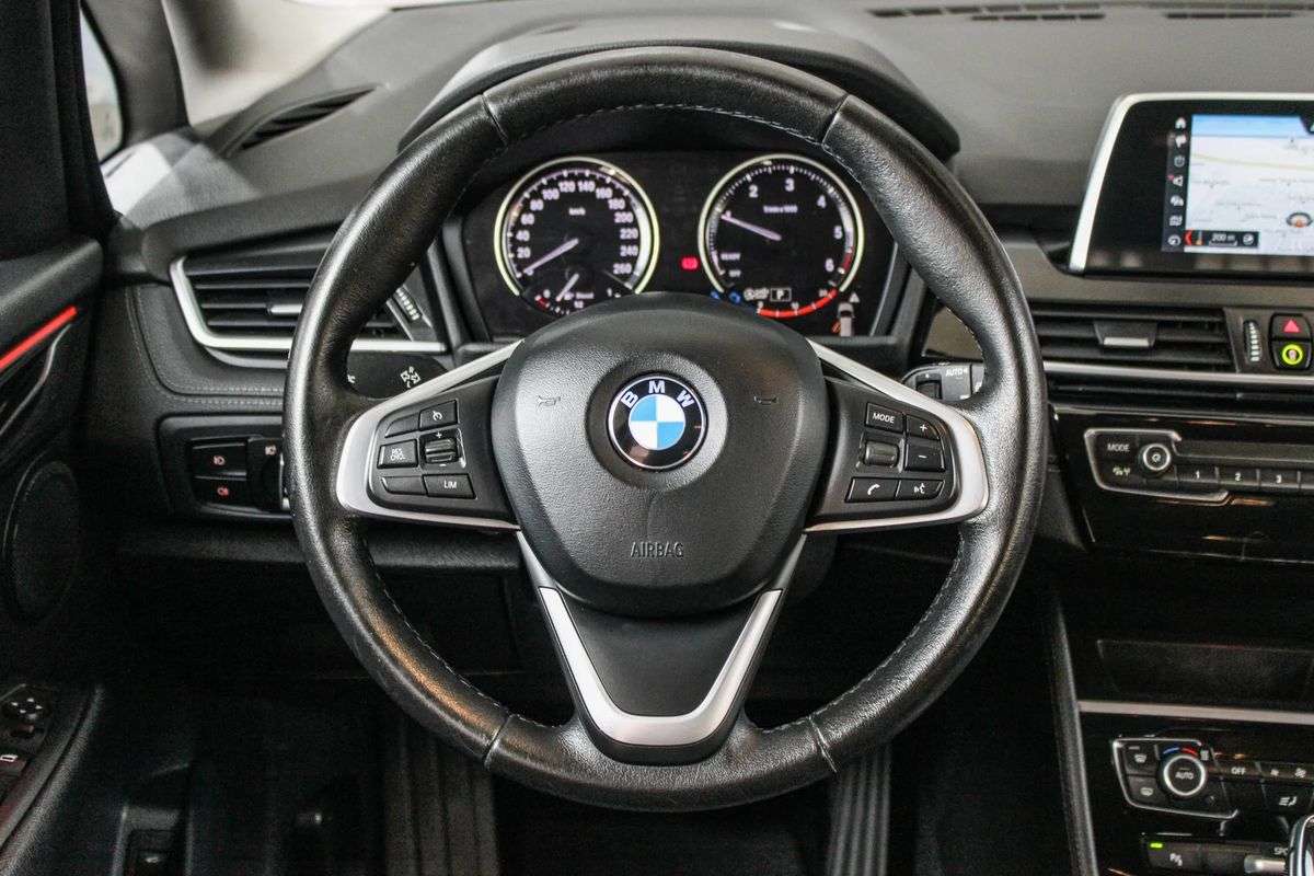 bmw-serie-2-2021-diesel-1496cc