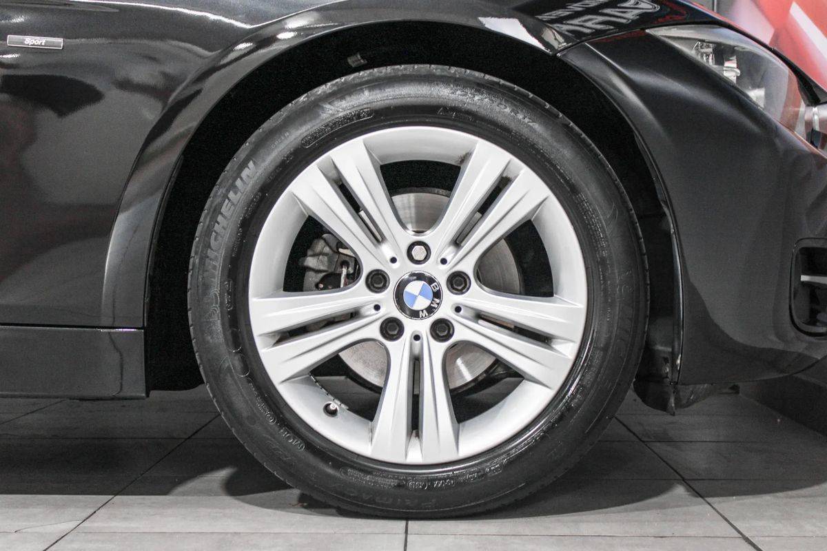 bmw-serie-3-2013-diesel-1995cc
