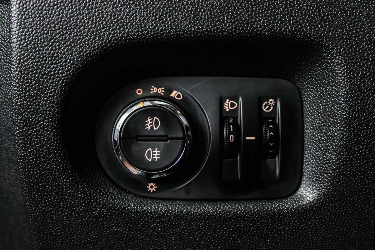 opel-corsa-2013-diesel-1248cc