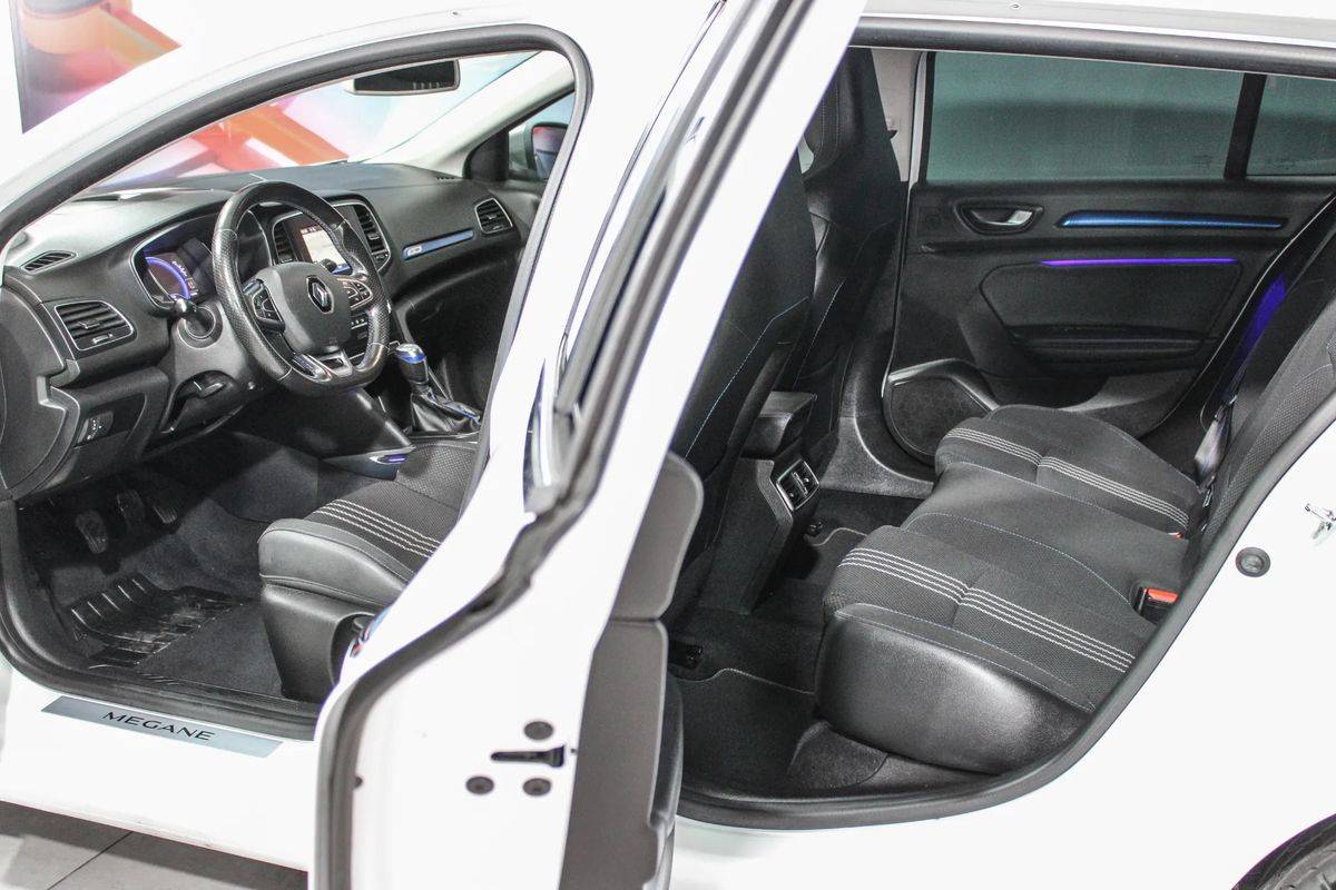 renault-megane-sport-tourer-2019-diesel-1461cc