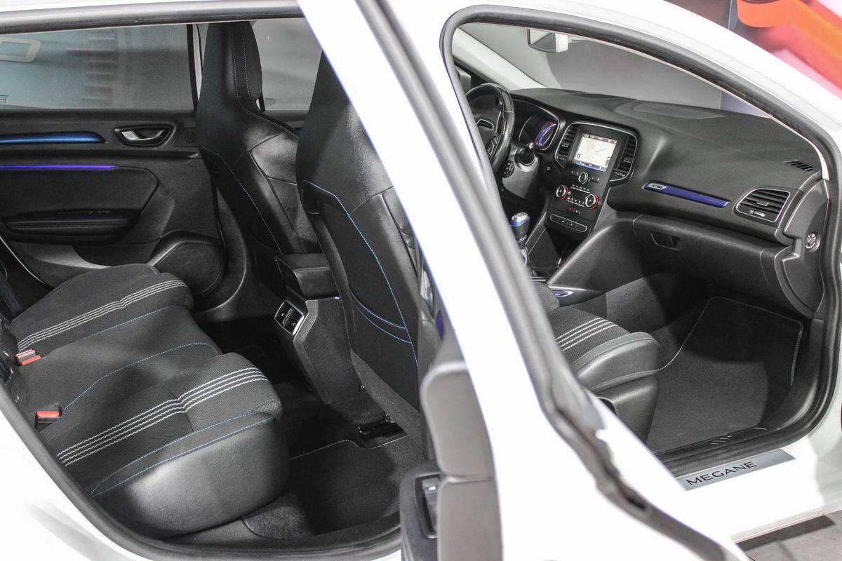 renault-megane-sport-tourer-2019-diesel-1461cc