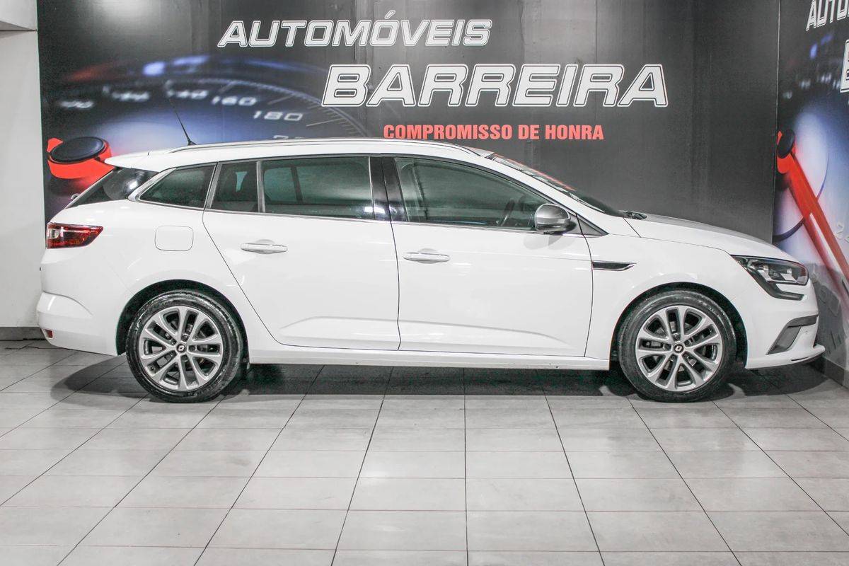renault-megane-sport-tourer-2019-diesel-1461cc