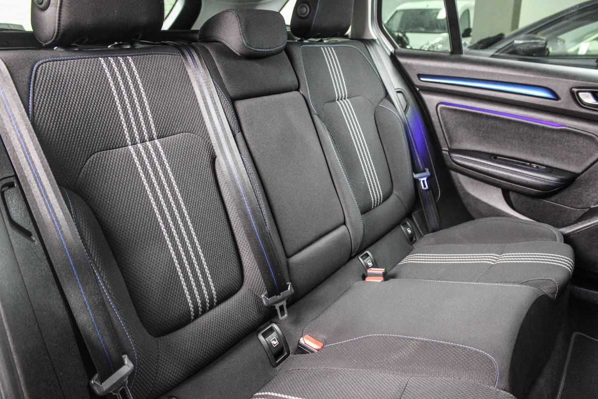 renault-megane-sport-tourer-2019-diesel-1461cc