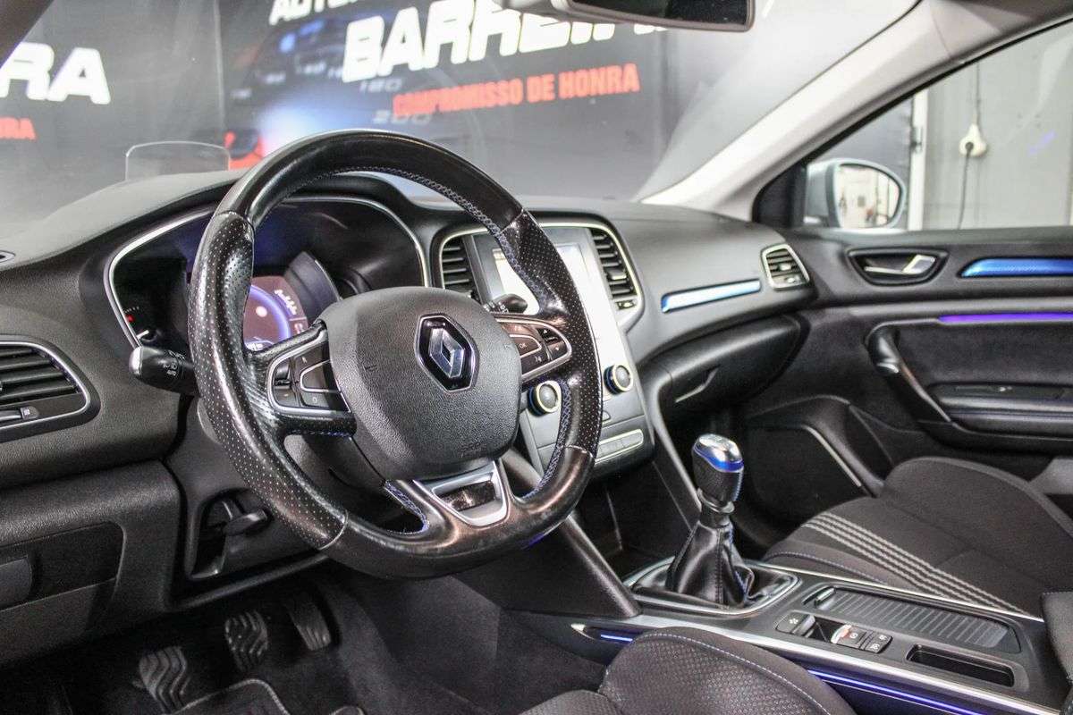 renault-megane-sport-tourer-2019-diesel-1461cc