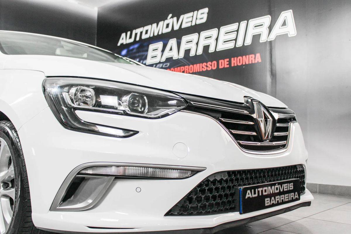 renault-megane-sport-tourer-2019-diesel-1461cc