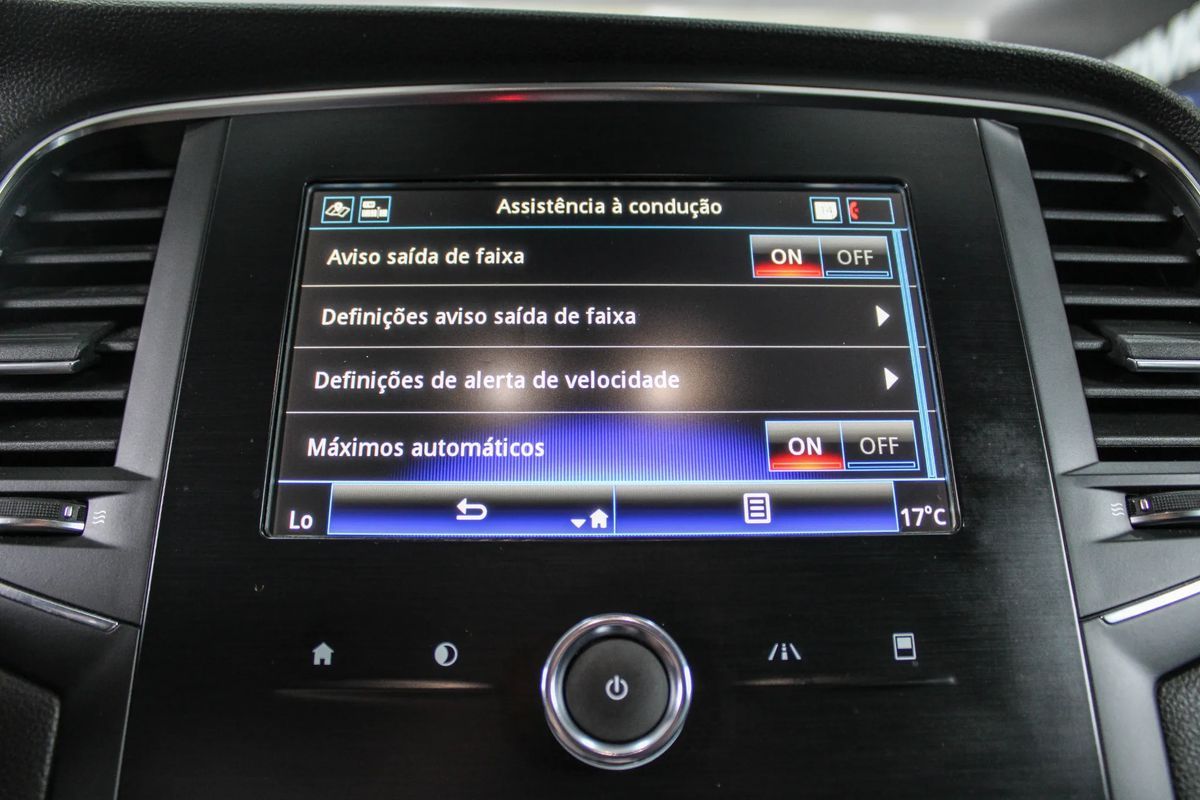renault-megane-sport-tourer-2019-diesel-1461cc